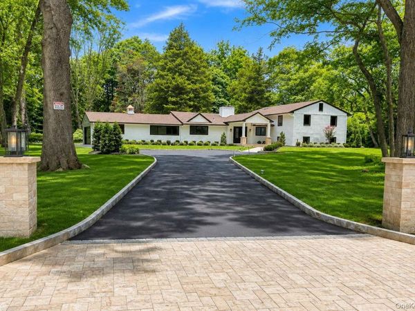 31 Saw Mill Road, Cold Spring Harbor, NY 11724