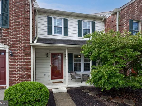 2033 C RALEIGH ROAD, HUMMELSTOWN, PA 17036