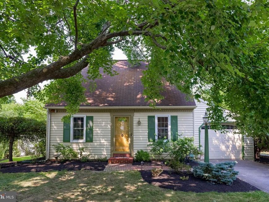 2264 Nicholson Square Drive, Lancaster, PA 17601 Main Photo