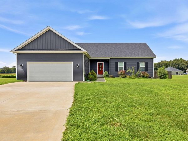 41 Sun Drive , Scottsville, KY 42164