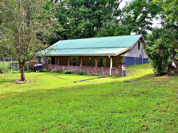307 Settlers Point Road , Fountain Run, KY 42133