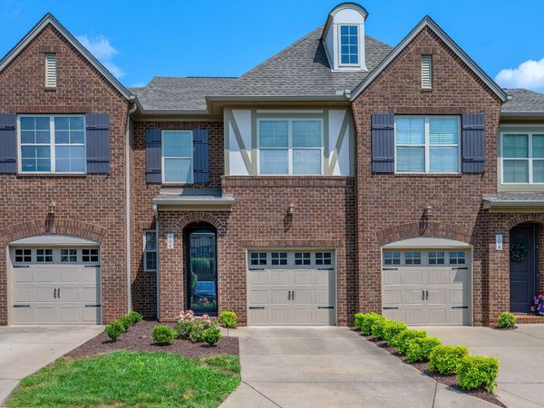206 Bridge Mill Dr , Mount Juliet, TN 37122
