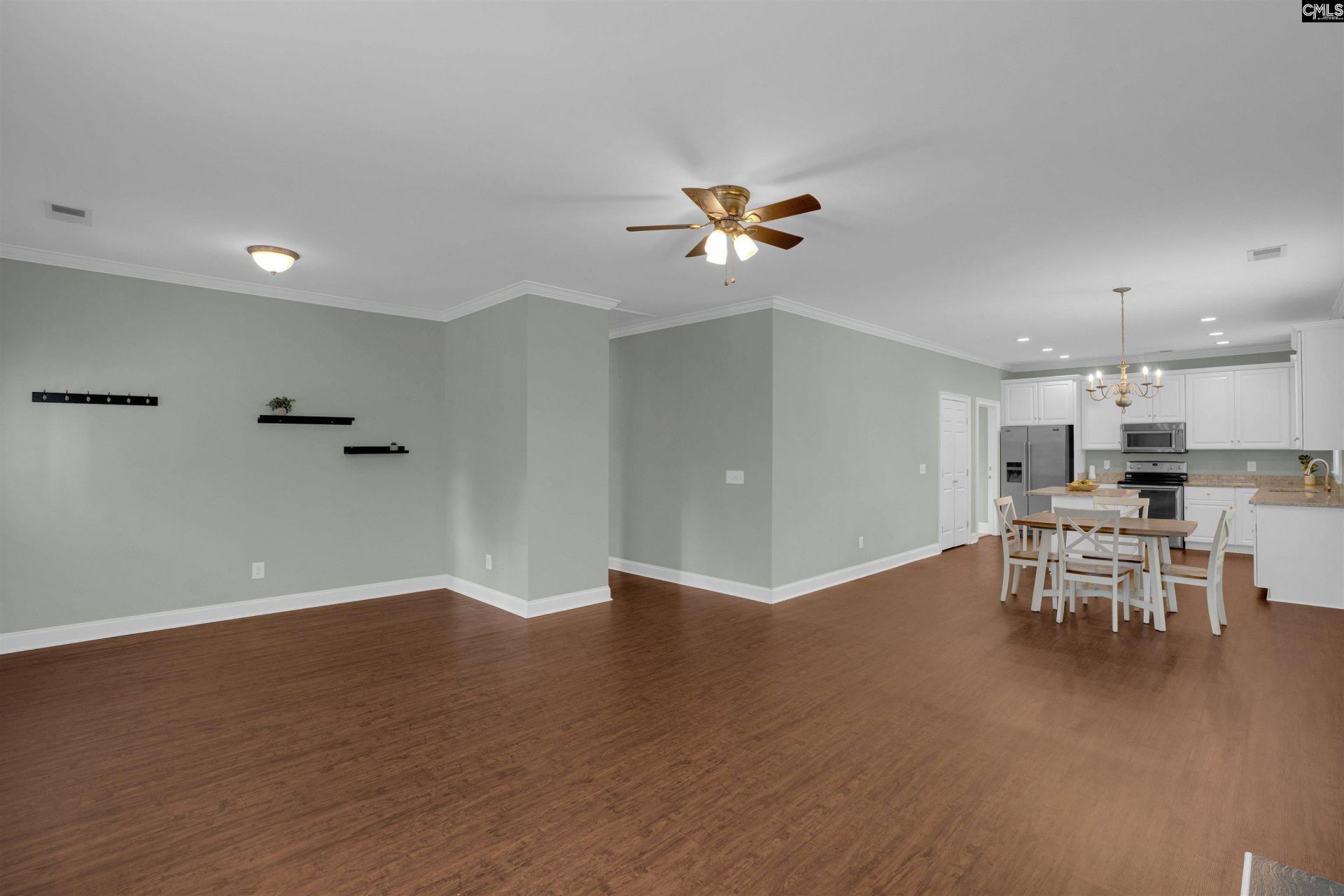 4200 Timberlane Drive  Photo 11