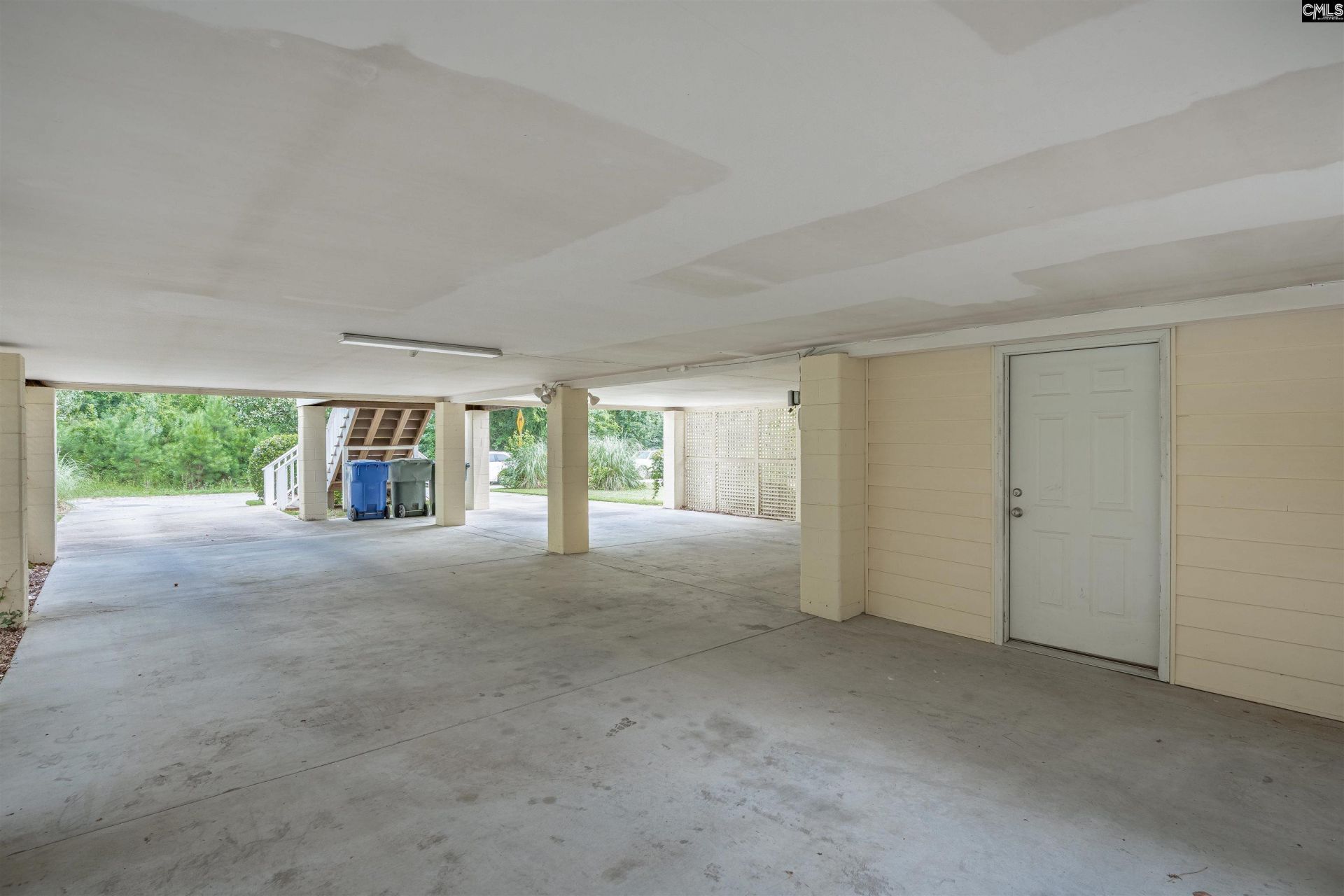 4200 Timberlane Drive  Photo 9