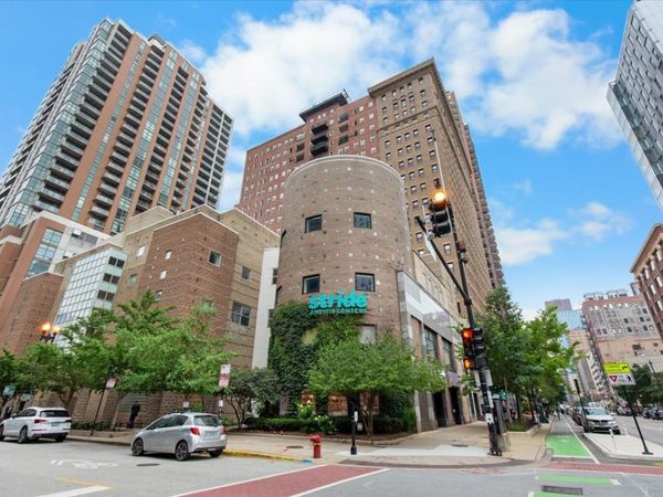 40 E 9TH Street, Unit 1205, Chicago, IL 60605