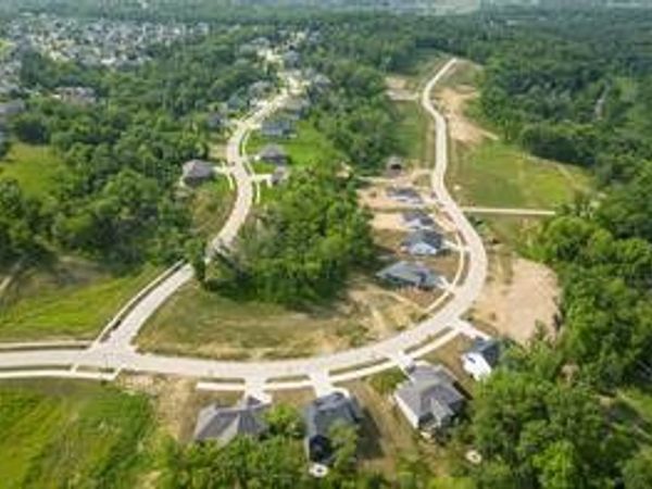 5607 Seminole Valley Trl NE , Cedar Rapids, IA 52411