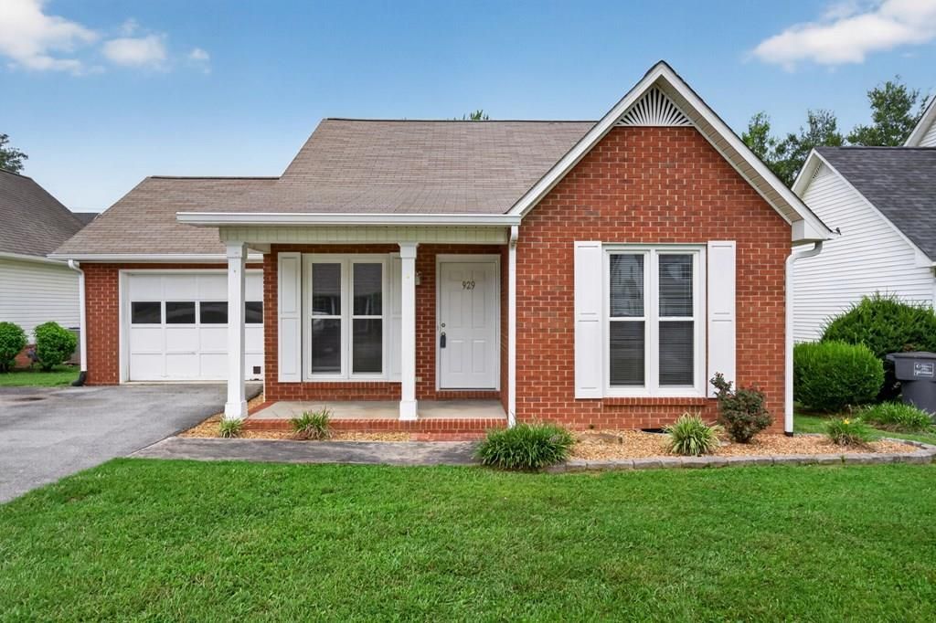 929 Nottingham, Cookeville, TN 38506 Main Photo
