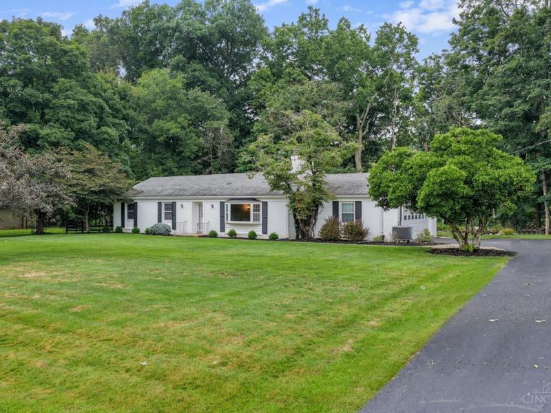 682 Milford Hills Drive, Miami Twp, OH 45150 Photo 1