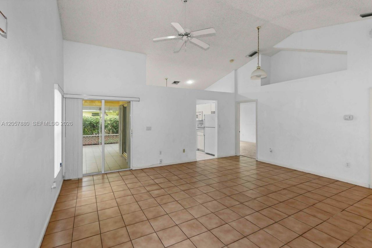 467 SE 20th Dr , Homestead, FL 33033 Photo