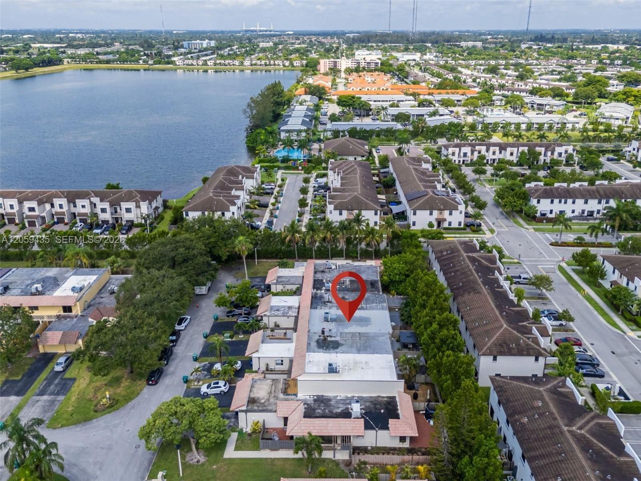 683 NE 206th Ter , Miami, FL 33179 Photo