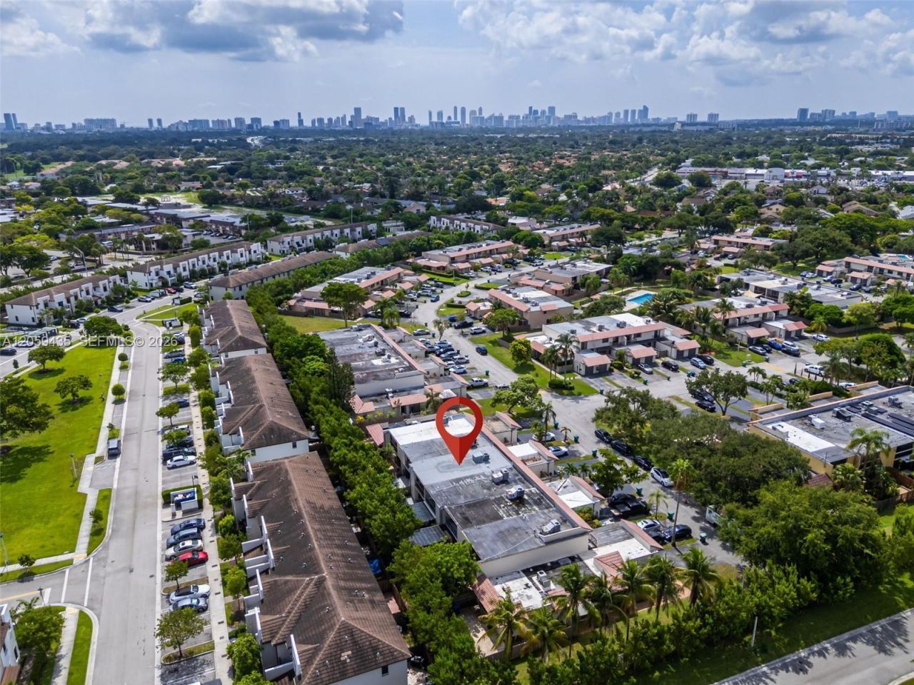 683 NE 206th Ter , Miami, FL 33179 Photo