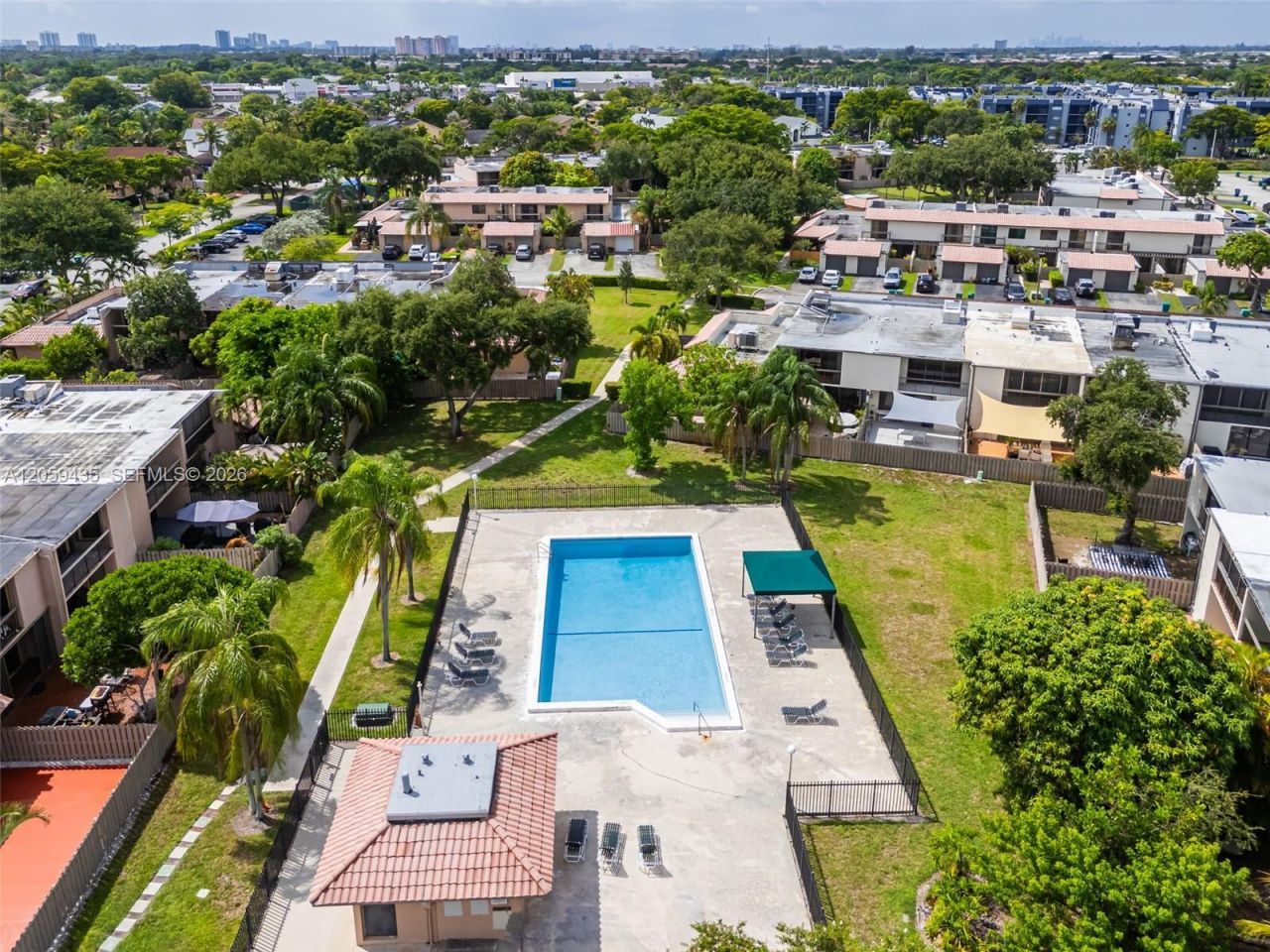 683 NE 206th Ter , Miami, FL 33179 Photo