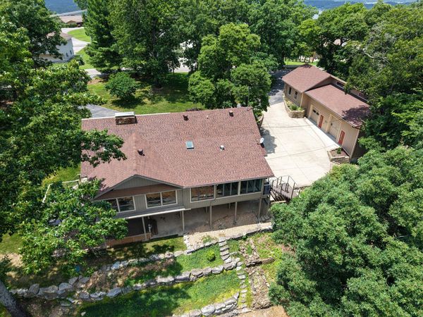 92 Plateau Lane, Kimberling City, MO 65686