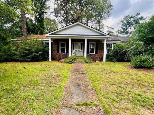 2454 Vandemere Avenue, Fayetteville, NC 28304