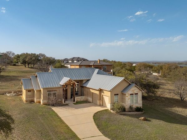 3206 Douglas DR , Horseshoe Bay, TX 78657
