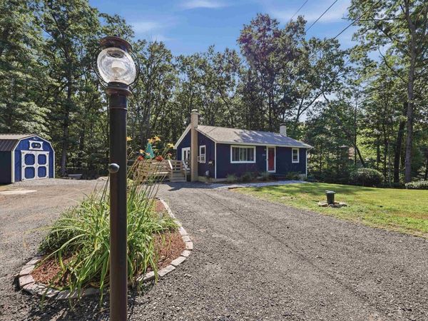 43 Seaverns Bridge Road, Merrimack, NH 03054