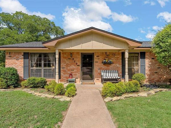 517 Topeka Drive , Woodway, TX 76712