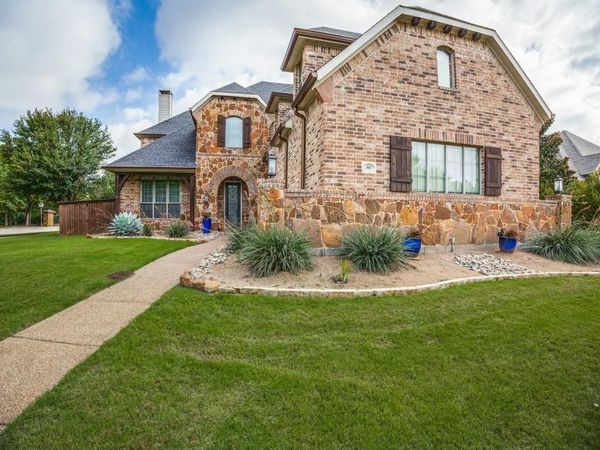 301 Foxcroft Lane , Keller, TX 76248