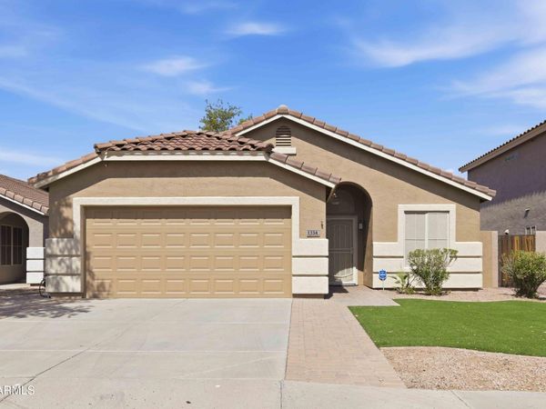 1334 S HERITAGE Drive, Gilbert, AZ 85296