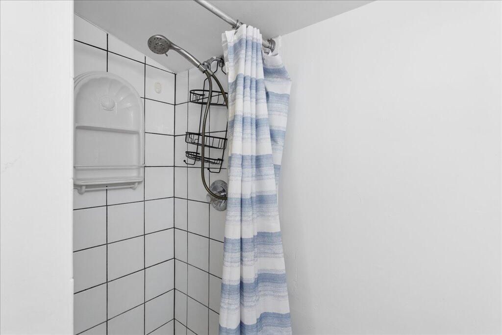 738 NE 16th Avenue, Fort Lauderdale, FL 33304 Photo