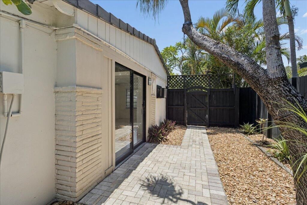 738 NE 16th Avenue, Fort Lauderdale, FL 33304 Photo