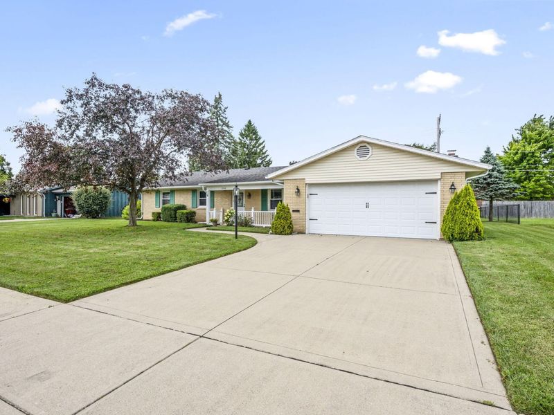 1349 Cornish Road, Troy, OH 45373 Photo 2