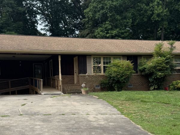 3091 Browns Bridge Road, Gainesville, GA 30504