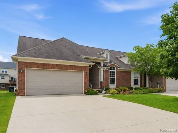 57549 Windmill Point, Lyon Township, Mi 48165
