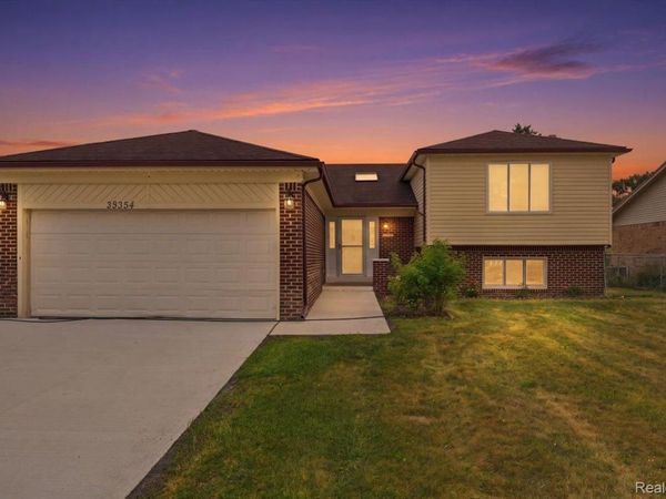38354 Sleigh Drive, Sterling Heights, Mi 48310