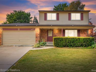2868 Belcher Drive, Sterling Heights, Mi 48310
