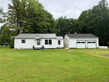 6747 Sutliff Road, Whitesboro, NY 13492