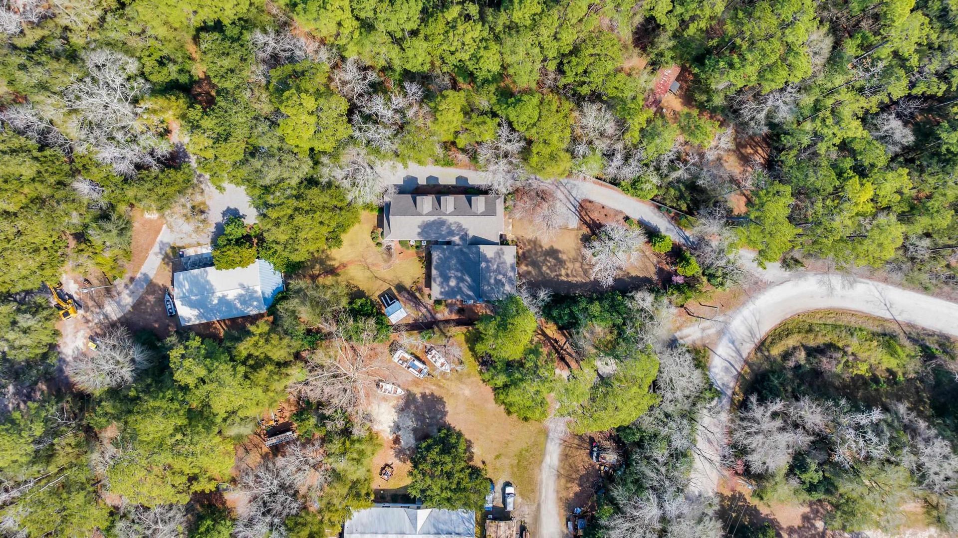 1444 Will-go Ave.  Photo 45