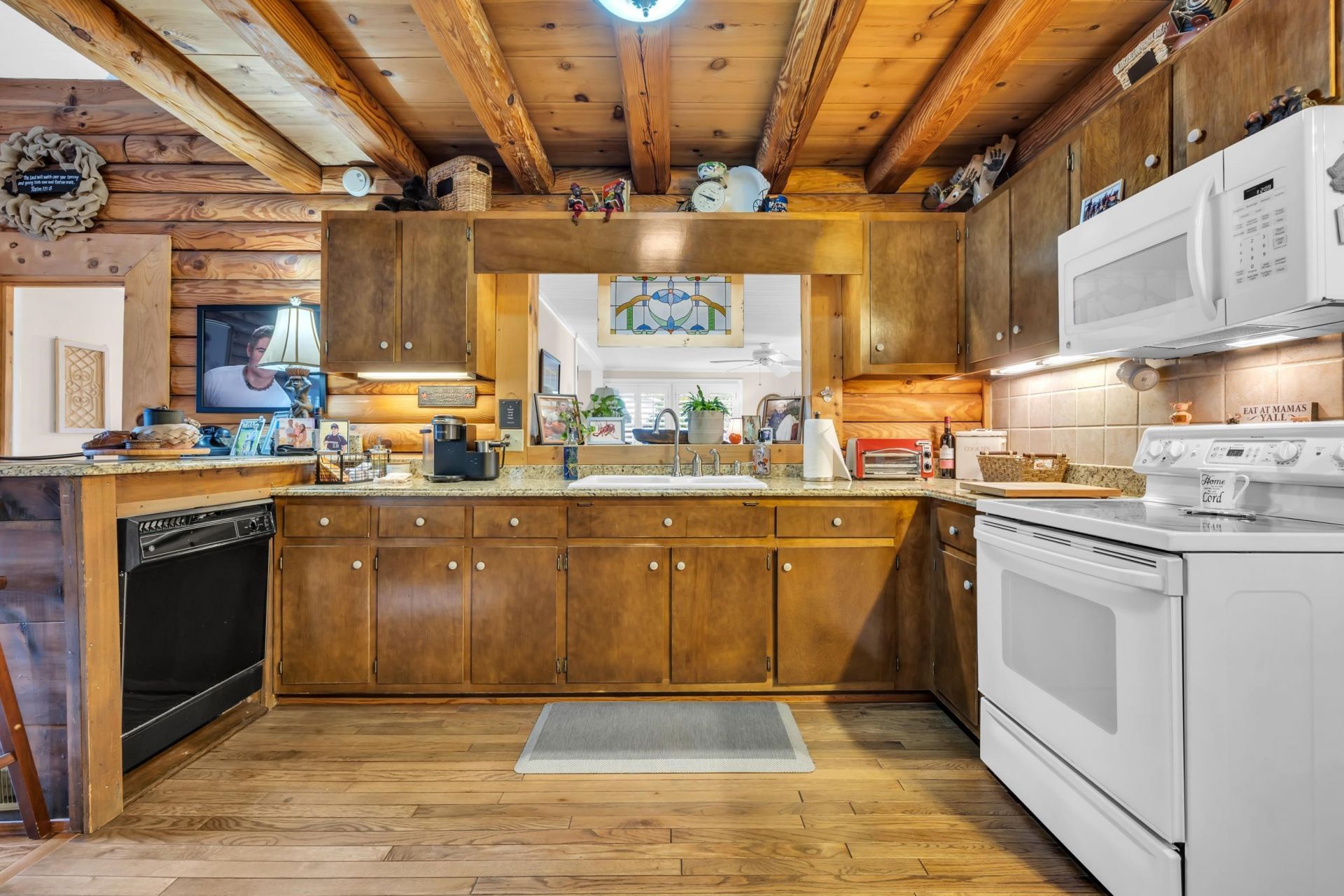 1444 Will-go Ave.  Photo 6