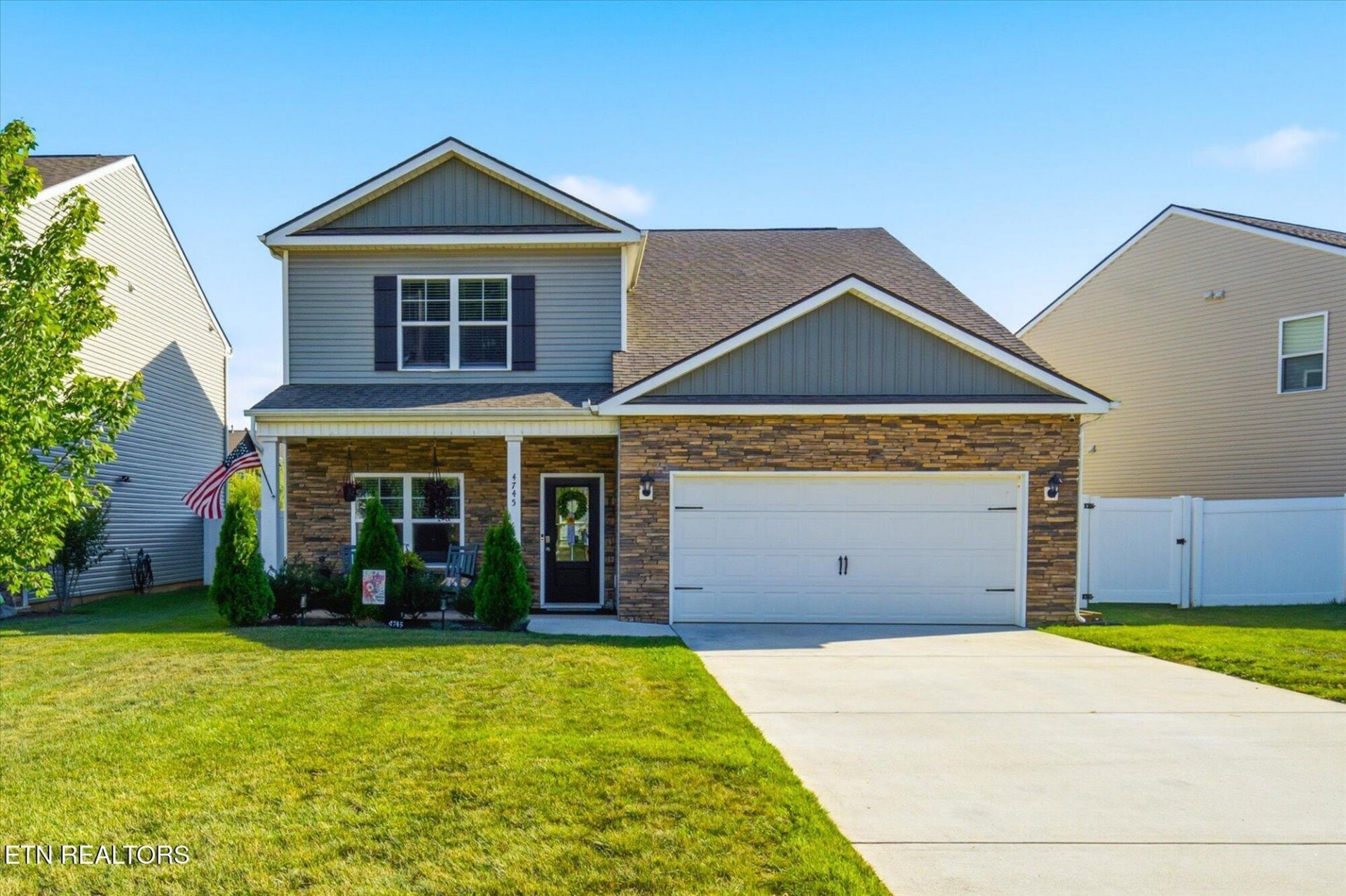 4745 Willow Bluff Circle , Knoxville, TN 37914 Main Photo