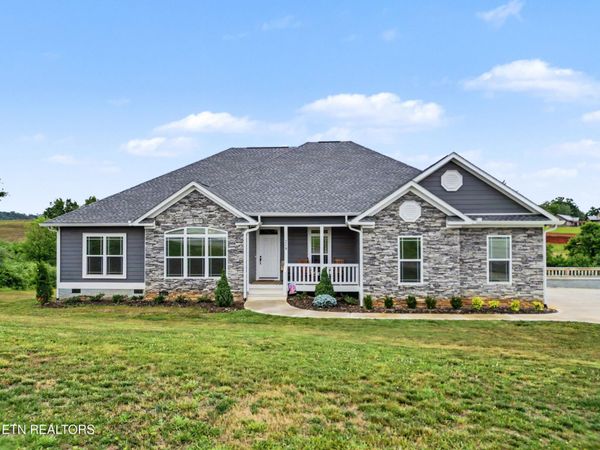 218 Eagle View Drive, Dandridge, TN 37725
