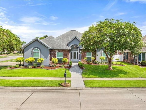 107 KAYLEE Drive , Hahnville, LA 70057