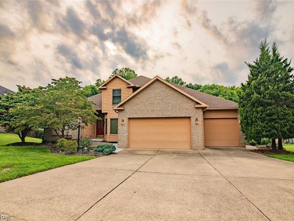 5603 Greenmont Place, Vienna, WV 26105