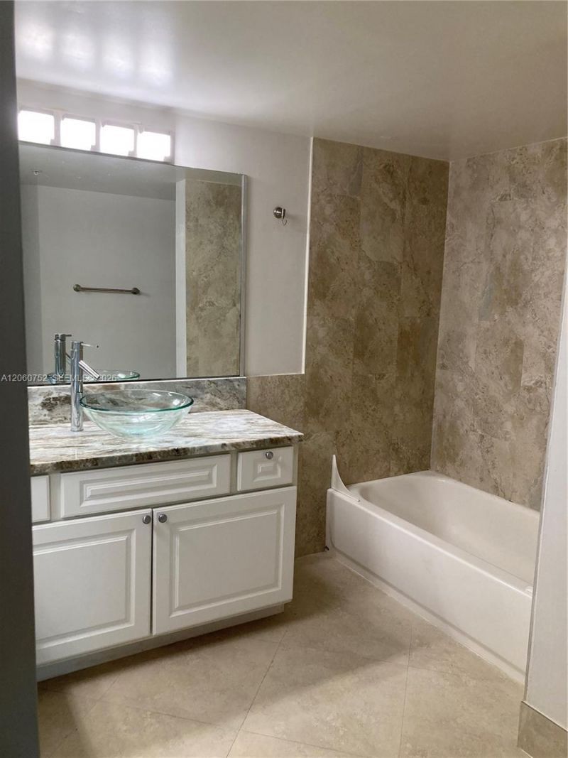 800 Scotia Dr, Unit 103, Hypoluxo, FL 33462 Photo