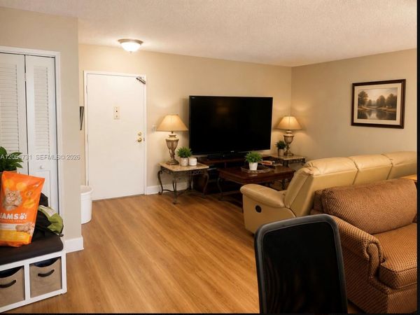 2501 NW 41st Ave , Unit 302, Lauderhill, FL 33313