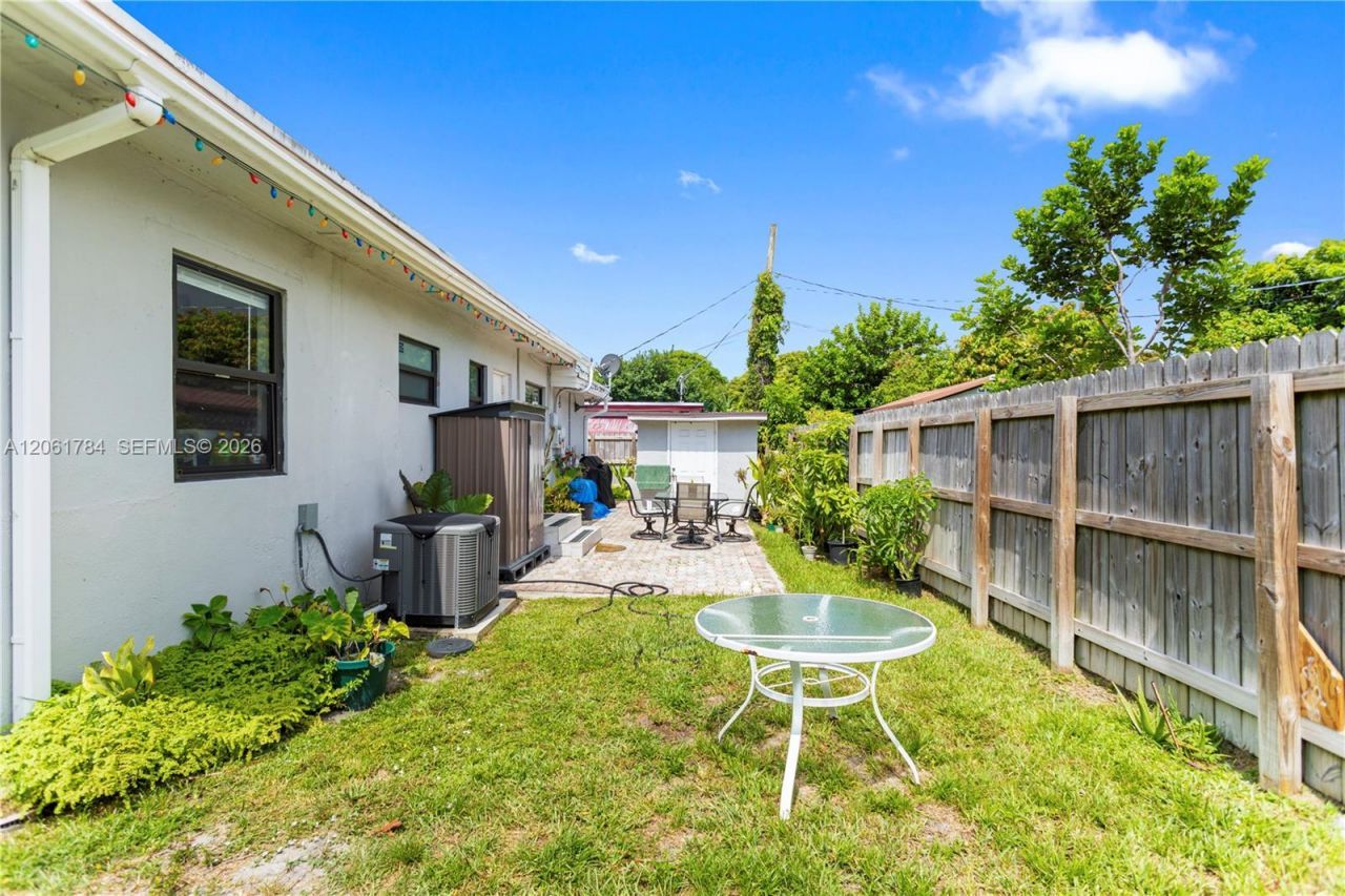 2407 Dewey St, Hollywood, FL 33020 Photo