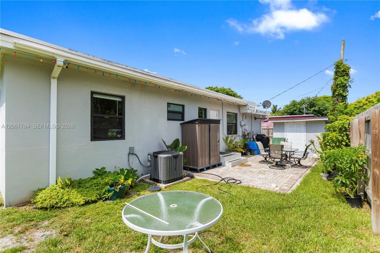 2407 Dewey St, Hollywood, FL 33020 Photo