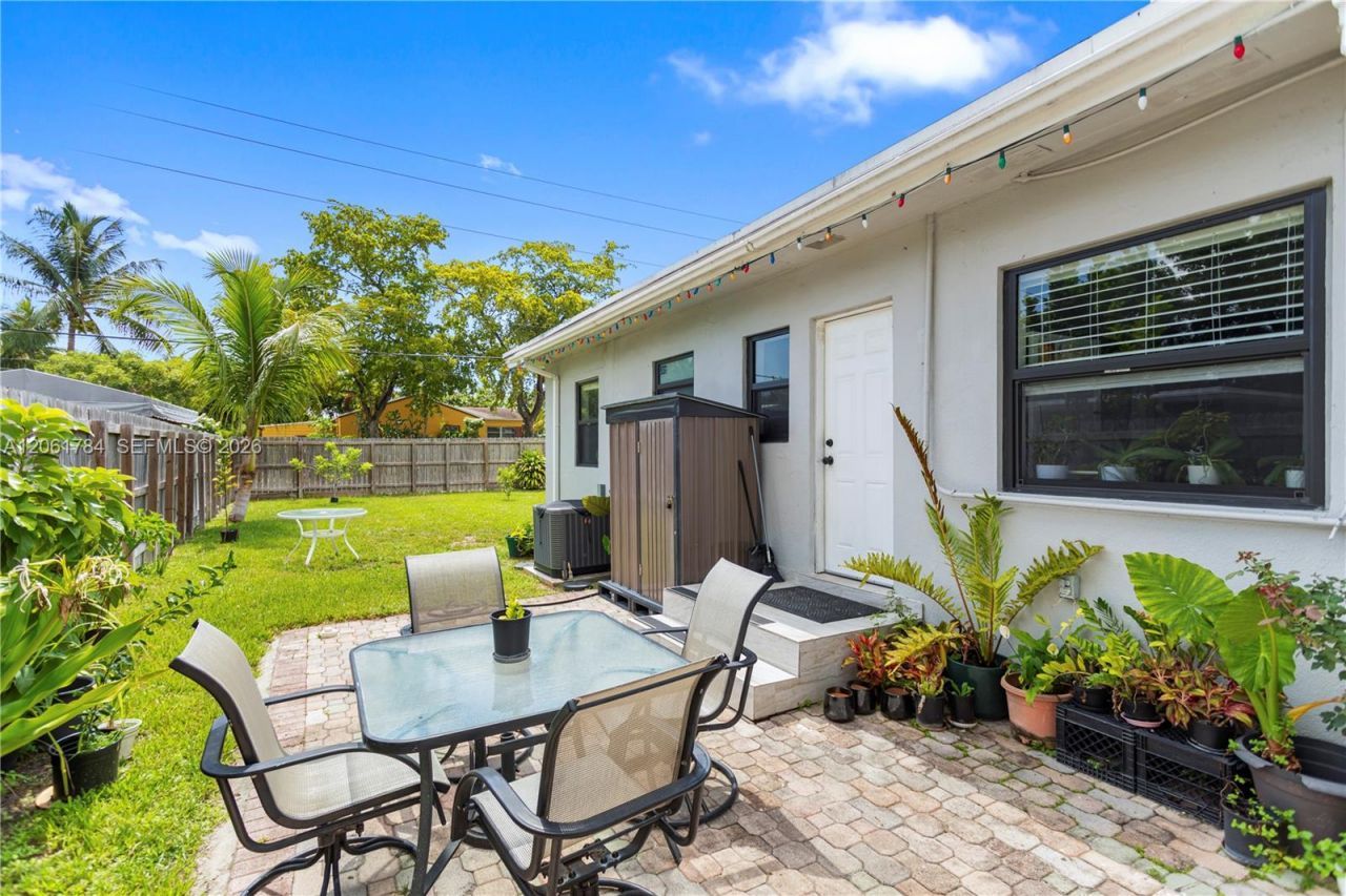 2407 Dewey St, Hollywood, FL 33020 Photo