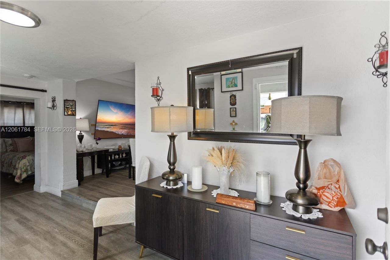 2407 Dewey St, Hollywood, FL 33020 Photo
