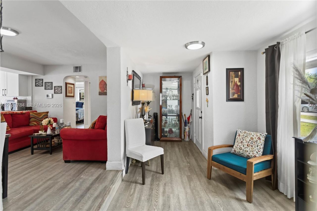 2407 Dewey St, Hollywood, FL 33020 Photo
