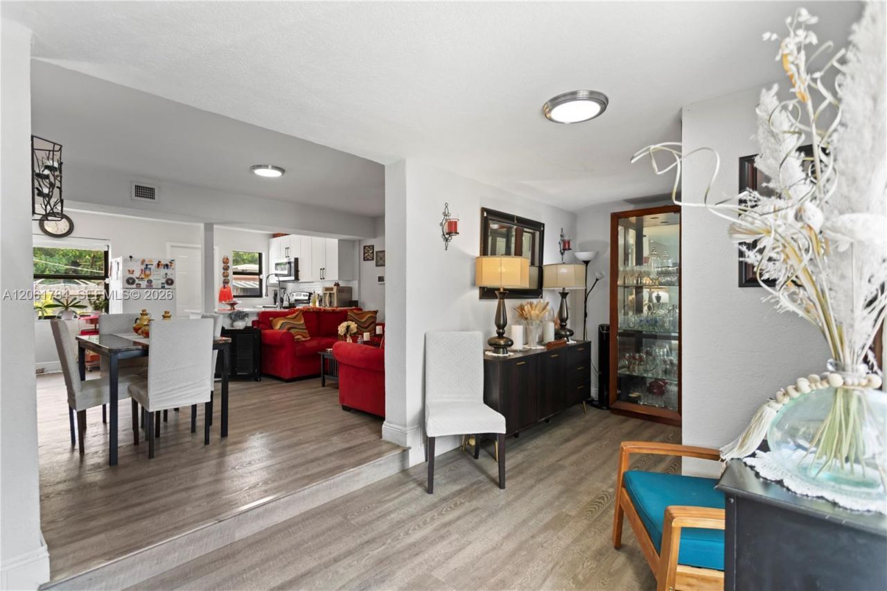 2407 Dewey St, Hollywood, FL 33020 Photo