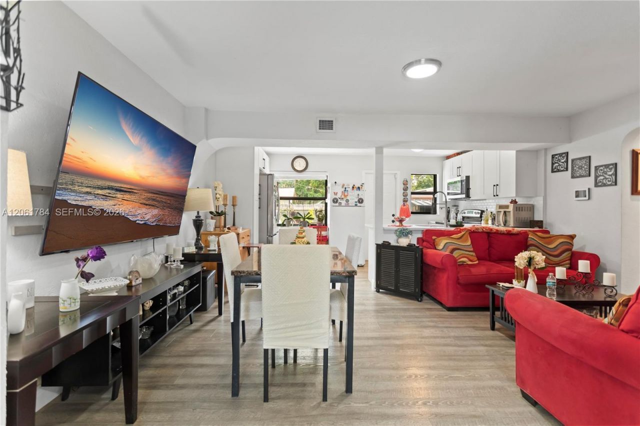 2407 Dewey St, Hollywood, FL 33020 Photo