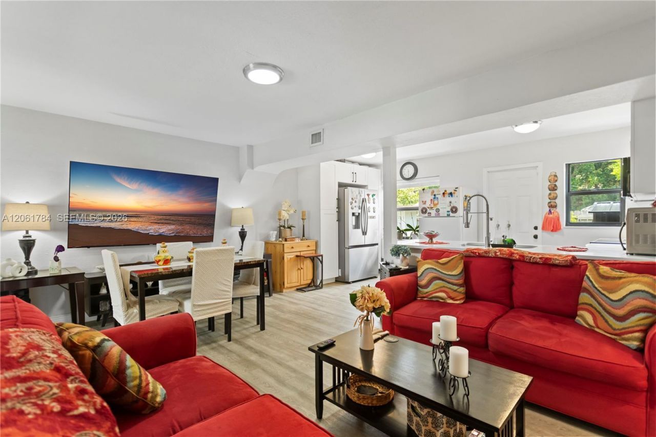 2407 Dewey St, Hollywood, FL 33020 Photo