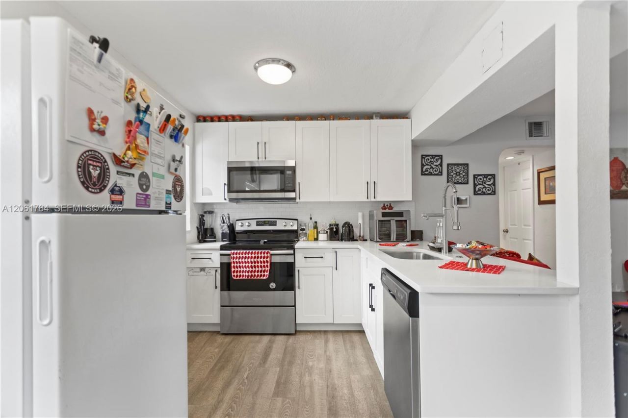 2407 Dewey St, Hollywood, FL 33020 Photo
