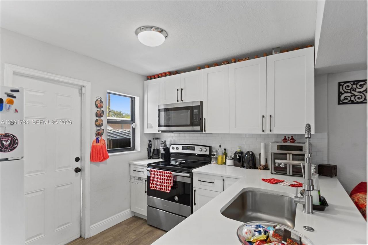 2407 Dewey St, Hollywood, FL 33020 Photo