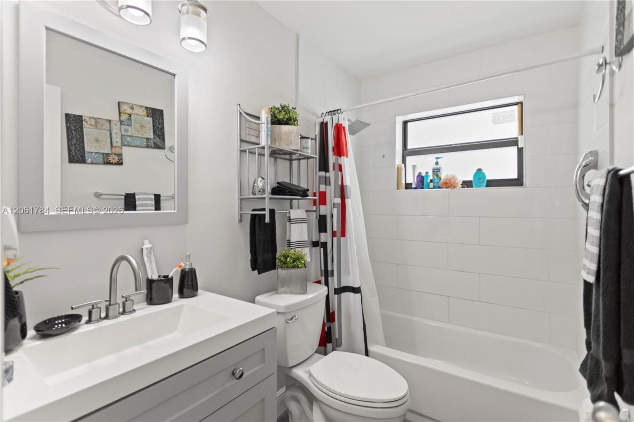 2407 Dewey St, Hollywood, FL 33020 Photo